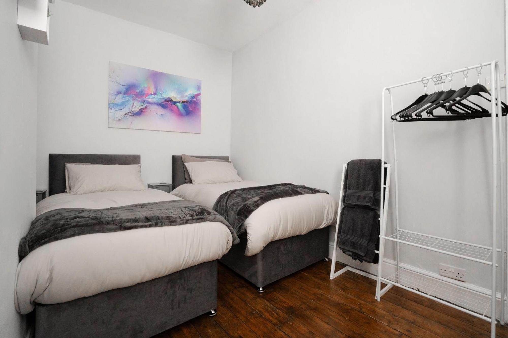 Swiss Haven - Spacious 3 Bedroom House Liverpool Exteriör bild