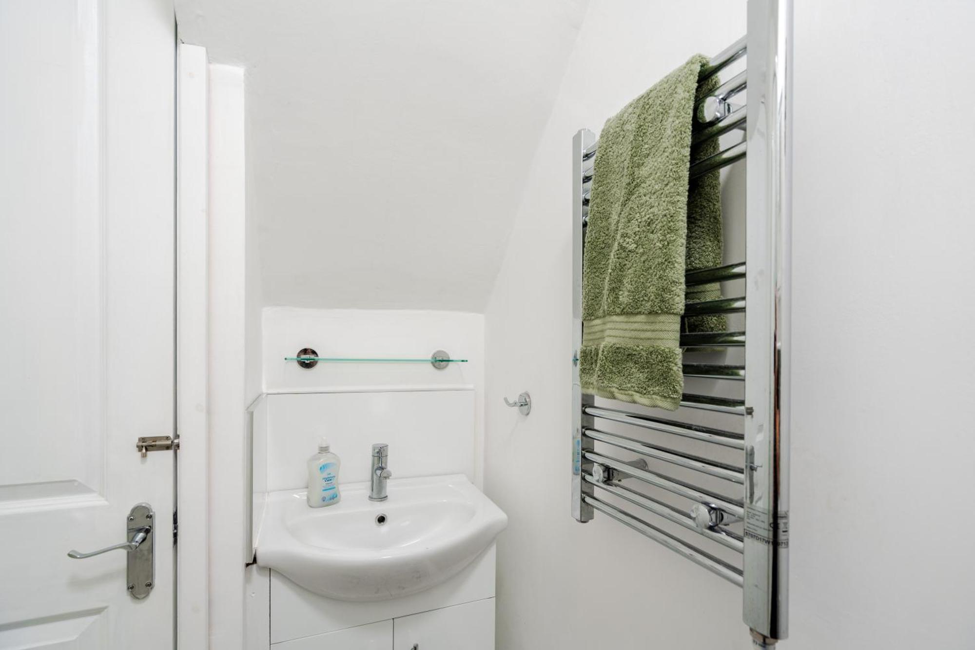 Swiss Haven - Spacious 3 Bedroom House Liverpool Exteriör bild