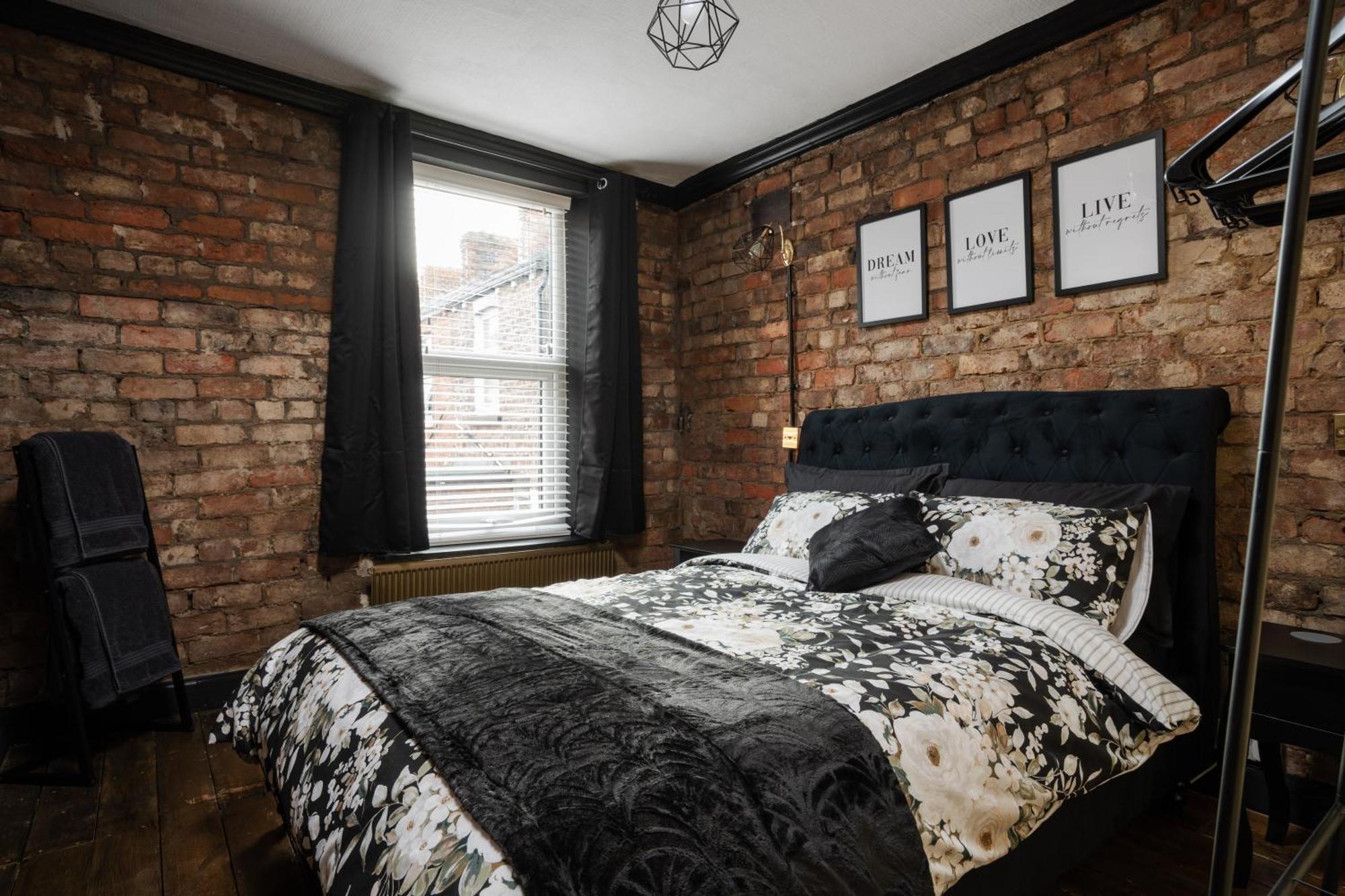 Swiss Haven - Spacious 3 Bedroom House Liverpool Exteriör bild