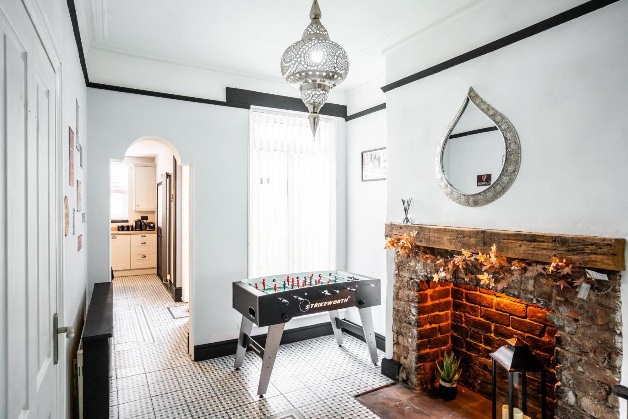 Swiss Haven - Spacious 3 Bedroom House Liverpool Exteriör bild
