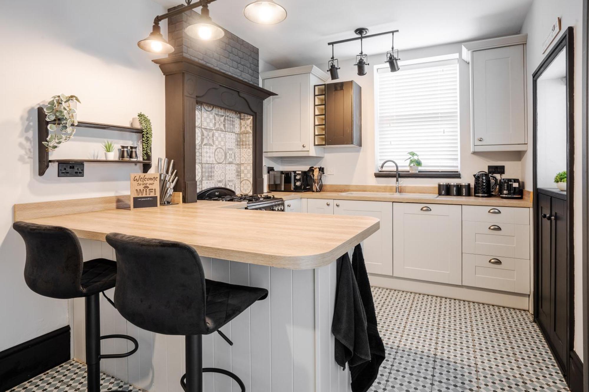 Swiss Haven - Spacious 3 Bedroom House Liverpool Exteriör bild